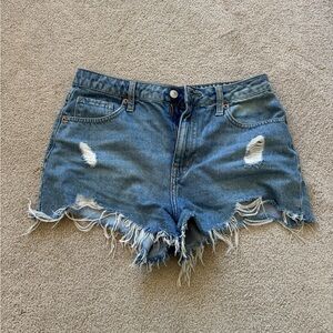 Forever 21 distressed jean shorts
